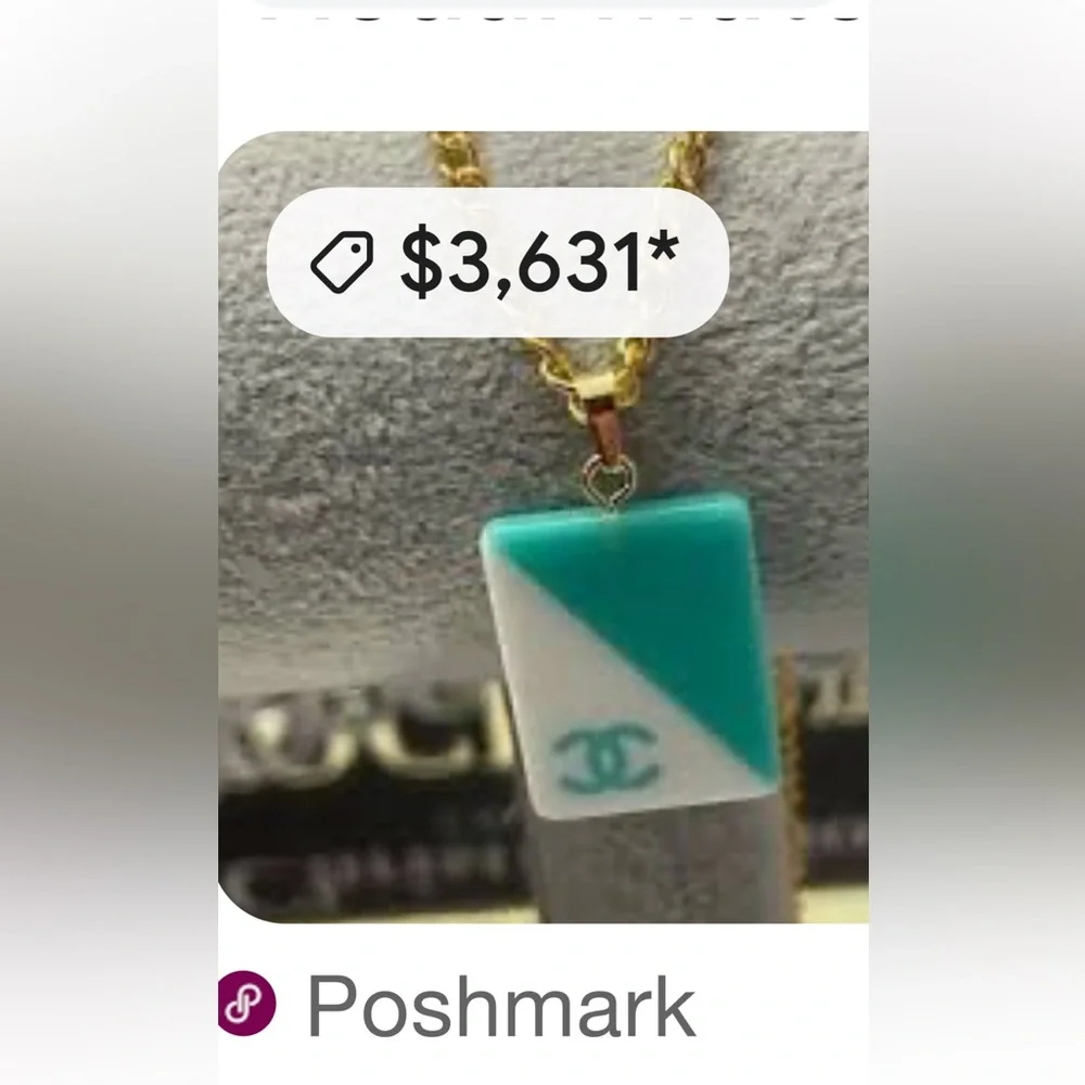 Chanel Vintage very rare pendant withCC Logo two tones blue and white gold Stamp - Picture 6 of 8